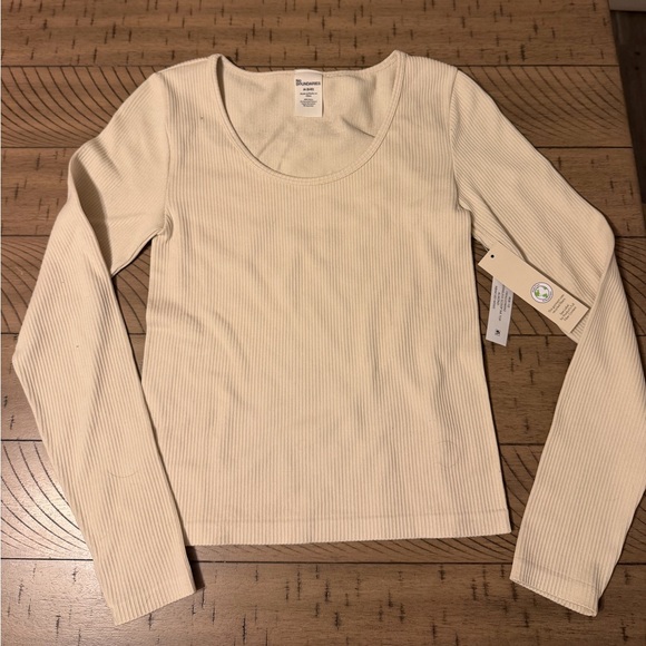 No Boundaries Long Sleeve Tees - Green, Cream, and White (bundle of 3) - Picture 2 of 7